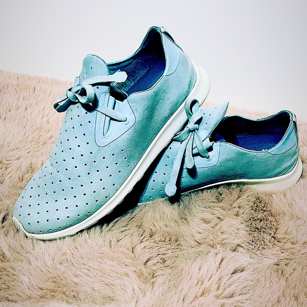 Native Apollo Sneaker Women’s Size 7 Baby Blue